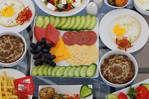 Pyramids sunshine inn