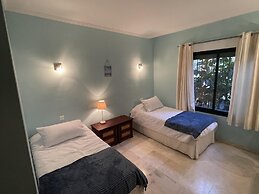 La Duquesa Place in the sun