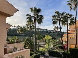 La Duquesa Place in the sun