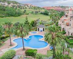 La Duquesa Place in the sun