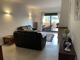 La Duquesa Place in the sun