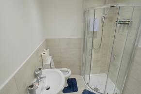 2br-sleeps5-citycentre-ws98