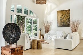 Villa Paz - La Villa Group