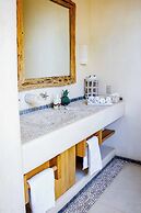 Ixtapa Oasis Beach front Family House