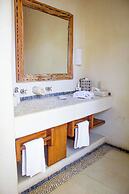 Ixtapa Oasis Beach front Family House