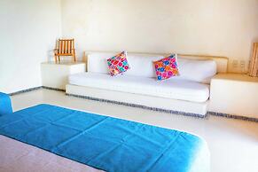 Ixtapa Oasis Beach front Family House