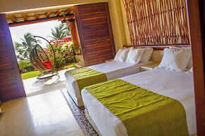 Ixtapa Oasis Beach front Family House