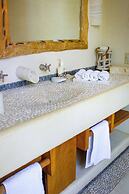 Ixtapa Oasis Beach front Family House