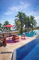 Ixtapa Oasis Beach front Family House