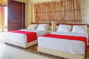 Ixtapa Oasis Beach front Family House