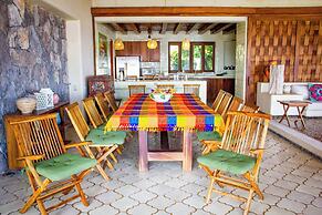 Ixtapa Oasis Beach front Family House