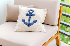 Luxury apt Near Beach w big Terrace and sea View