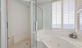 Beach Colony West 13C