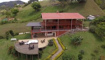 Finca San Fernando El peñol-Guatape