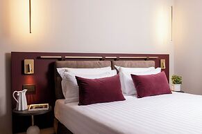 Adoro Hotel
