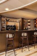Adoro Hotel