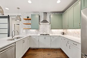 Upbeat Retreat Enjoy Bikes, Brews and Mtn Peaks!