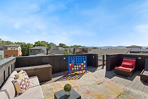 Upbeat Retreat Enjoy Bikes, Brews and Mtn Peaks!