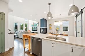 Upbeat Retreat Enjoy Bikes, Brews and Mtn Peaks!