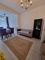 Large 4 Bed Terraced House