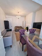 Large 4 Bed Terraced House