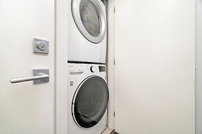 Elevated Escapes 2BR Suite Overlooking Lake