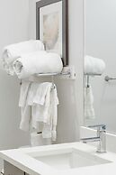 Elevated Escapes 2BR Suite Overlooking Lake