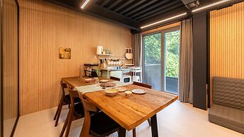 Gwangju Chez Pompom Dokchae Poolvilla