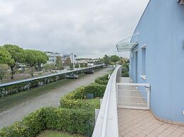 Lovely Flat With Modern Furnishings - Beahost