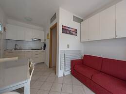 Lovely Flat With Modern Furnishings - Beahost