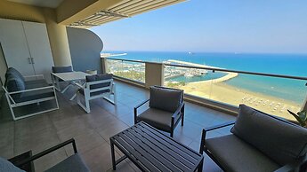 Beachfront Seaview Lux Penthouse