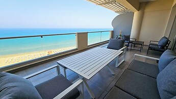 Beachfront Seaview Lux Penthouse