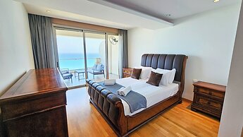 Beachfront Seaview Lux Penthouse