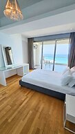 Beachfront Seaview Lux Penthouse