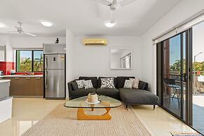 Yanti at Nightcliff Foreshore Pool Shops Cafe