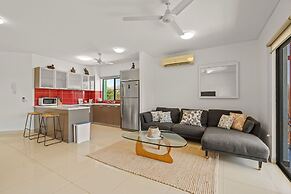 Yanti at Nightcliff Foreshore Pool Shops Cafe