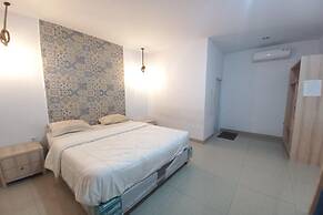 OYO 94103 Sands Residence Ii