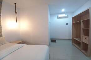 OYO 94103 Sands Residence Ii