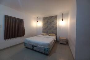 OYO 94103 Sands Residence Ii