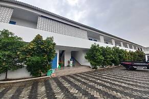 OYO 94103 Sands Residence Ii