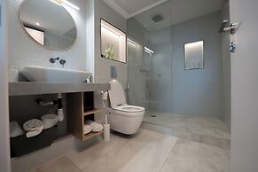 Panoramic Sea View Luxury Suite