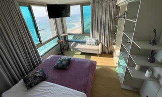 Panoramic Sea View Luxury Suite