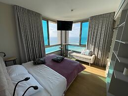 Panoramic Sea View Luxury Suite