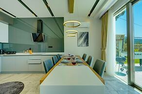 Saturn-4 PLANET LUXURY VILLAS