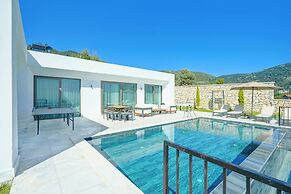 Saturn-4 PLANET LUXURY VILLAS