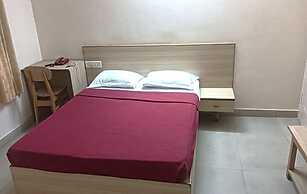 Hotel Rainbow near Victoria Hospital City Market