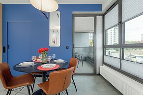 Gdansk Apartment With Parking by Renters