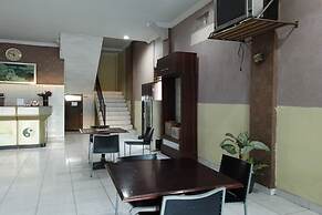 OYO 94112 Homestay Ananda Luwuk