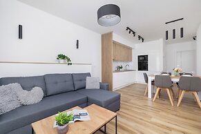 Apartament na Alei Pokoju by Renters