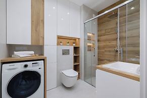 Apartament na Alei Pokoju by Renters